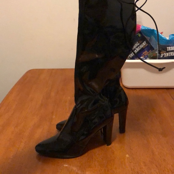 Stuart Weizman Boots - Picture 2 of 4